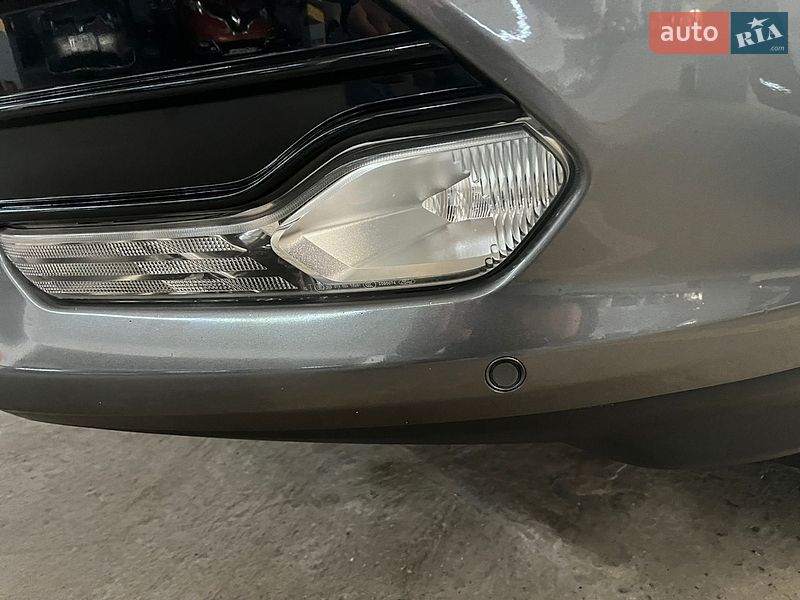 Позашляховик / Кросовер Ford Kuga 2014 в Чернівцях