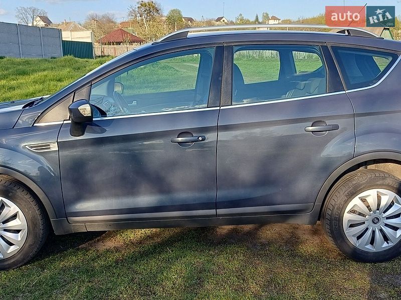 Внедорожник / Кроссовер Ford Kuga 2011 в Киеве