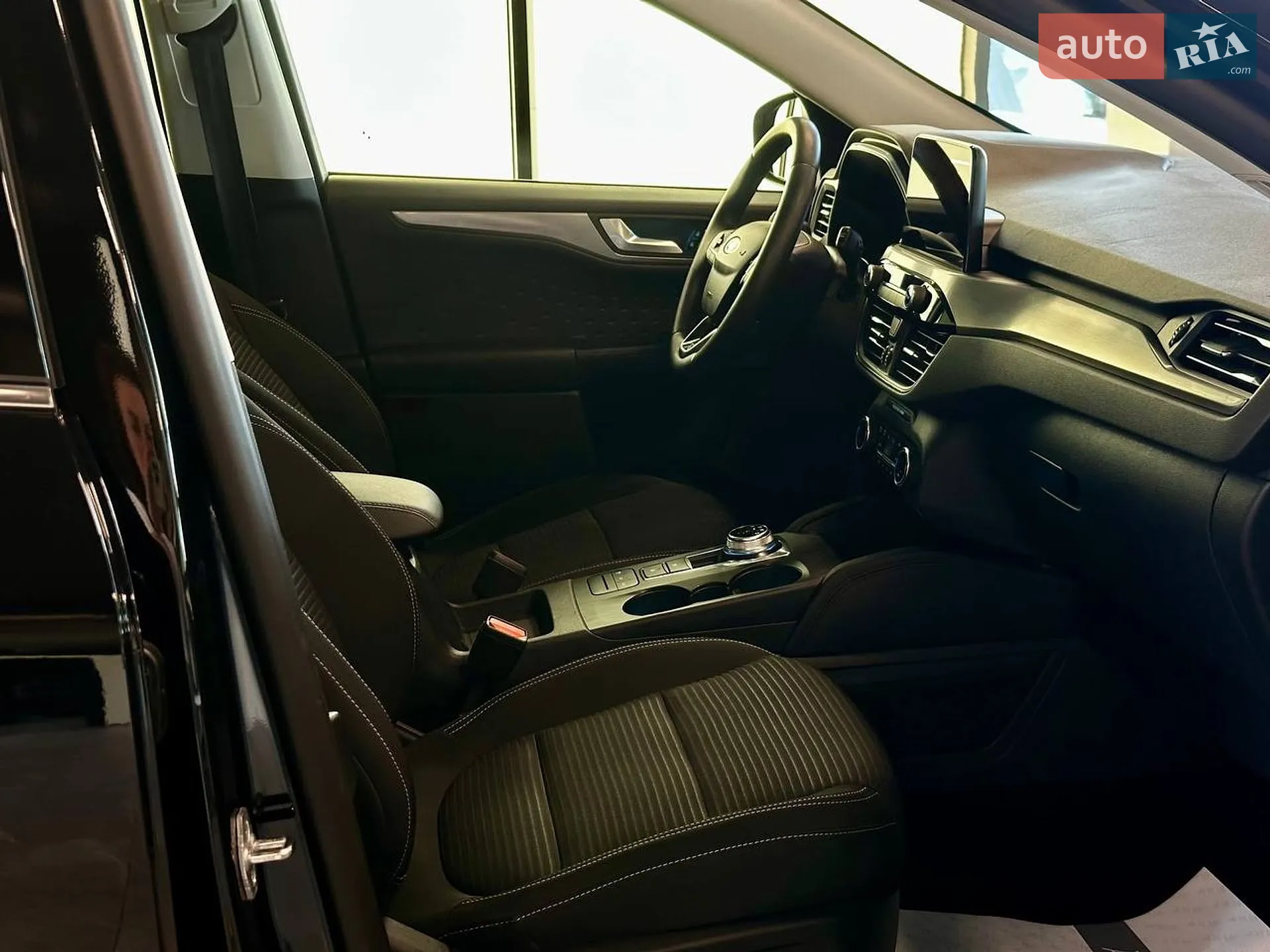 2020 Ford Kuga - мініатюра 9