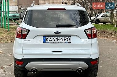 Внедорожник / Кроссовер Ford Kuga 2016 в Киеве