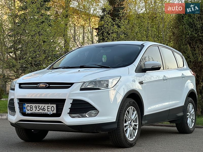 Позашляховик / Кросовер Ford Kuga 2015 в Чернігові