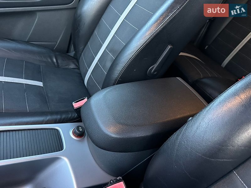 Внедорожник / Кроссовер Ford Kuga 2012 в Луцке