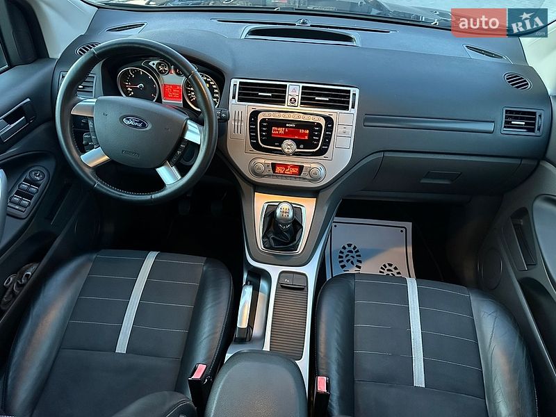 Внедорожник / Кроссовер Ford Kuga 2012 в Луцке