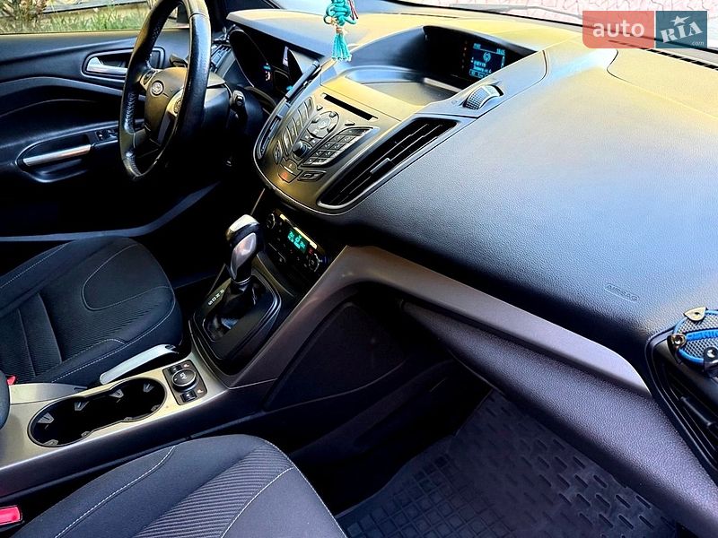 Внедорожник / Кроссовер Ford Kuga 2013 в Хмельницком