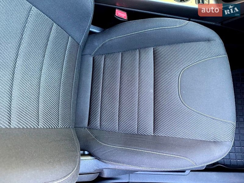 Внедорожник / Кроссовер Ford Kuga 2013 в Хмельницком