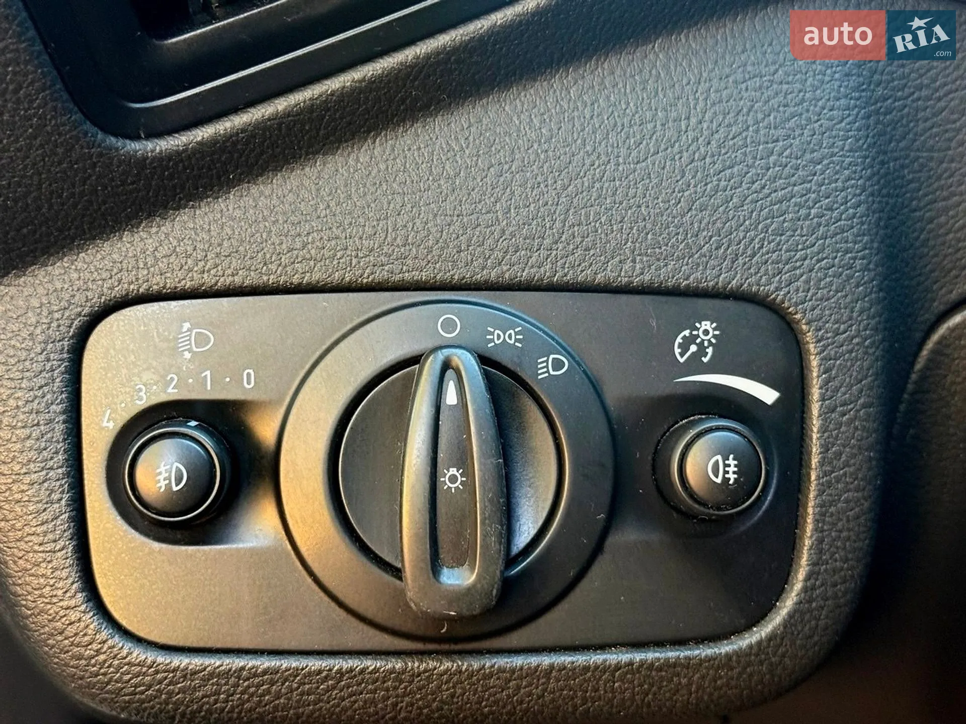 2013 Ford Kuga - мініатюра 31