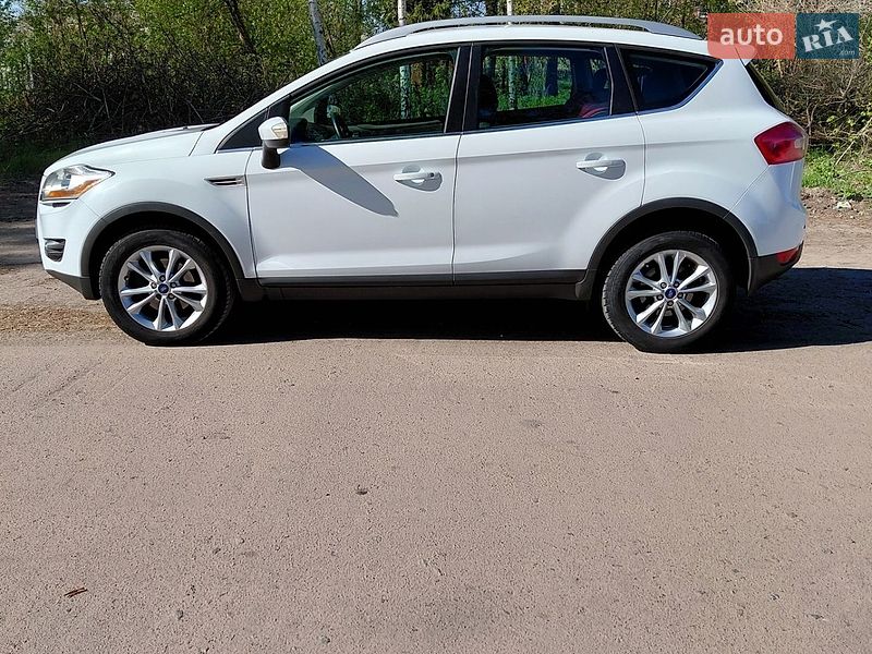 Позашляховик / Кросовер Ford Kuga 2012 в Ніжині