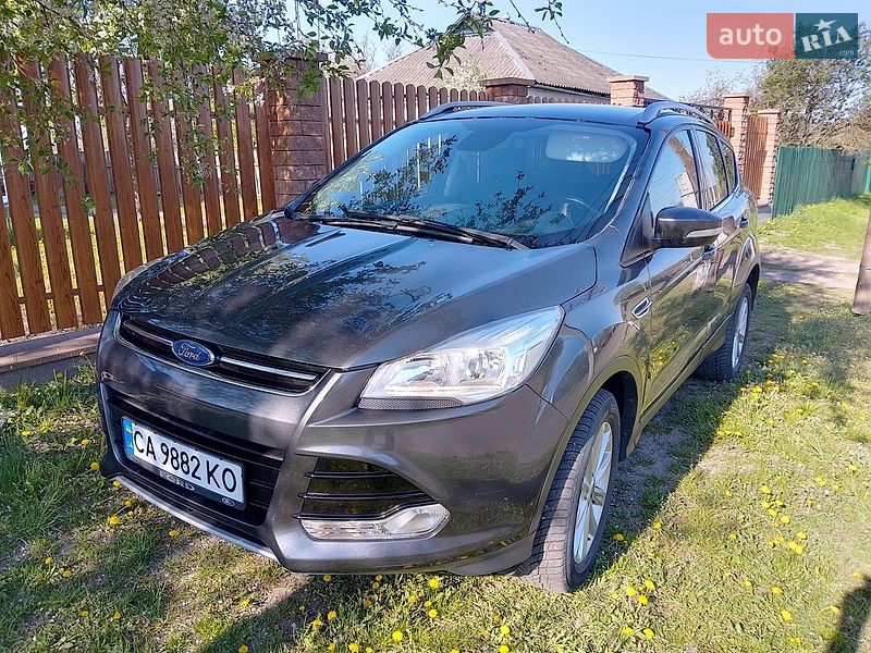 Внедорожник / Кроссовер Ford Kuga 2016 в Каменке