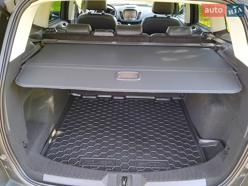 Внедорожник / Кроссовер Ford Kuga 2016 в Каменке