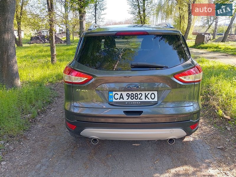 Внедорожник / Кроссовер Ford Kuga 2016 в Каменке