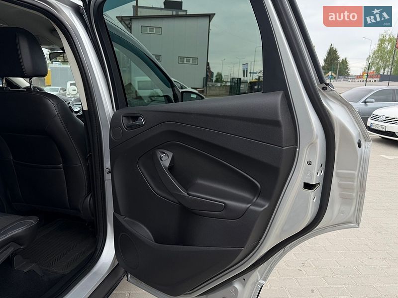 Внедорожник / Кроссовер Ford Kuga 2013 в Тернополе