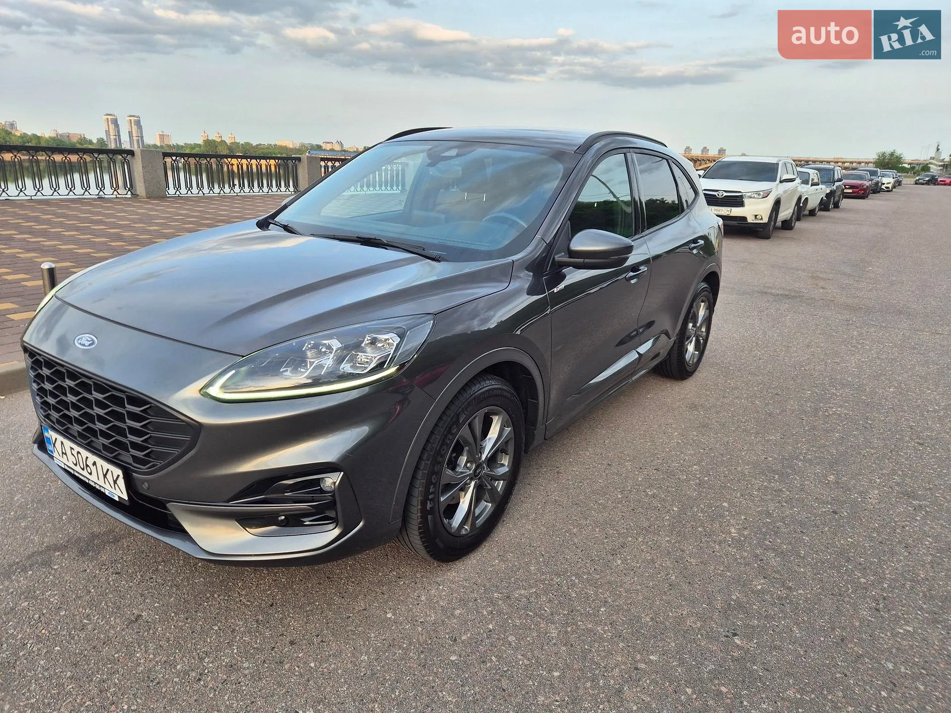 2022 Ford Kuga - фото 1