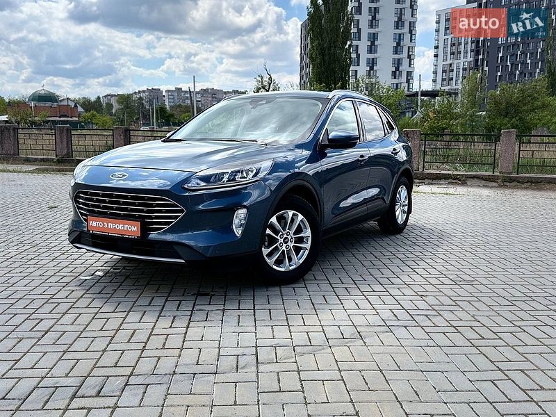 Позашляховик / Кросовер Ford Kuga 2021 в Кропивницькому