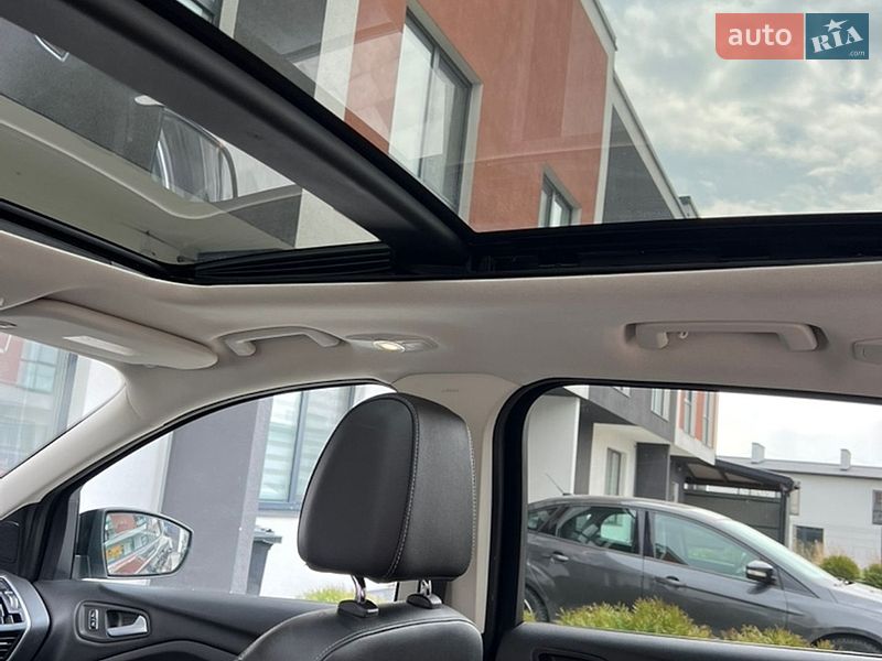 Позашляховик / Кросовер Ford Kuga 2013 в Львові