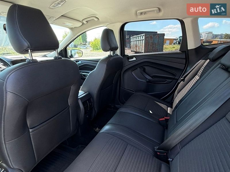 Внедорожник / Кроссовер Ford Kuga 2019 в Черкассах