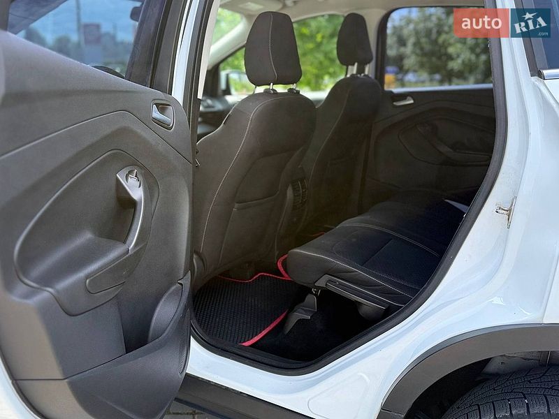 Позашляховик / Кросовер Ford Kuga 2019 в Кропивницькому