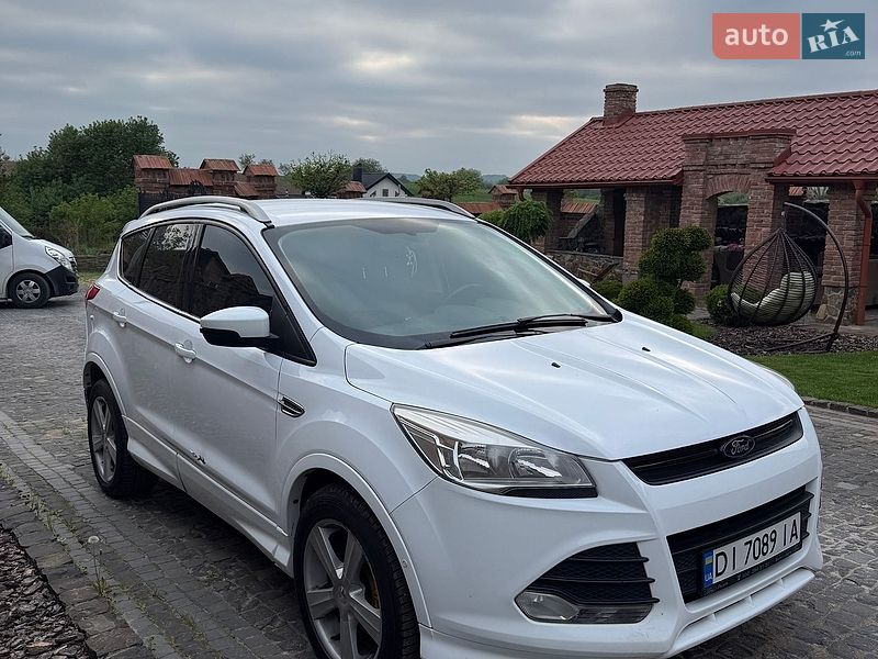 Позашляховик / Кросовер Ford Kuga 2015 в Львові