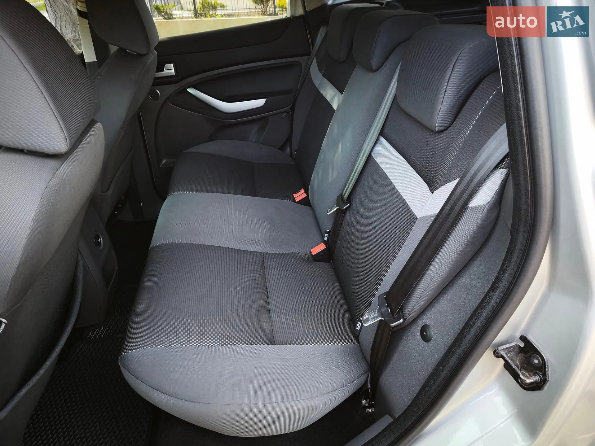 2010 Ford Kuga - мініатюра 75