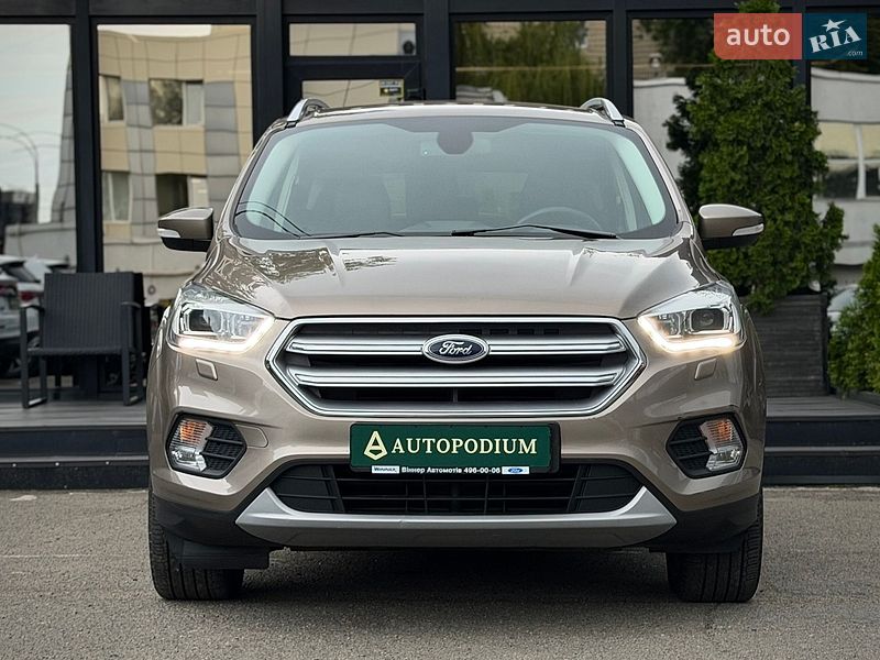 Позашляховик / Кросовер Ford Kuga 2019 в Києві
