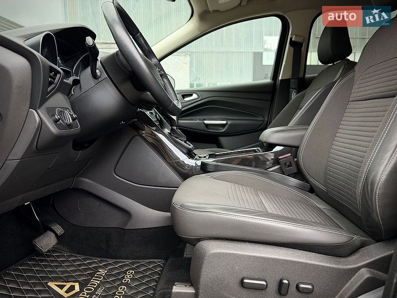 Позашляховик / Кросовер Ford Kuga 2019 в Києві