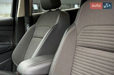 Позашляховик / Кросовер Ford Kuga 2019 в Києві