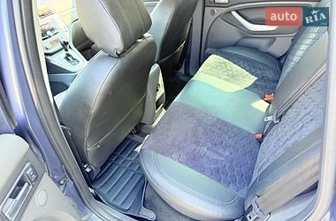 Позашляховик / Кросовер Ford Kuga 2011 в Харкові