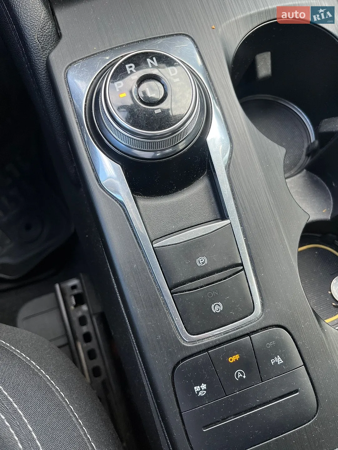 2020 Ford Kuga - мініатюра 19