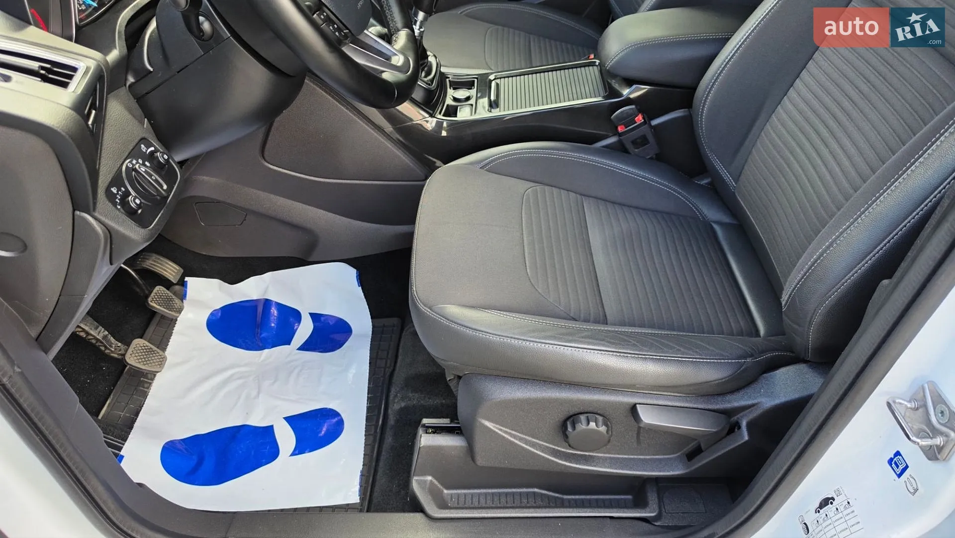 2019 Ford Kuga - мініатюра 56