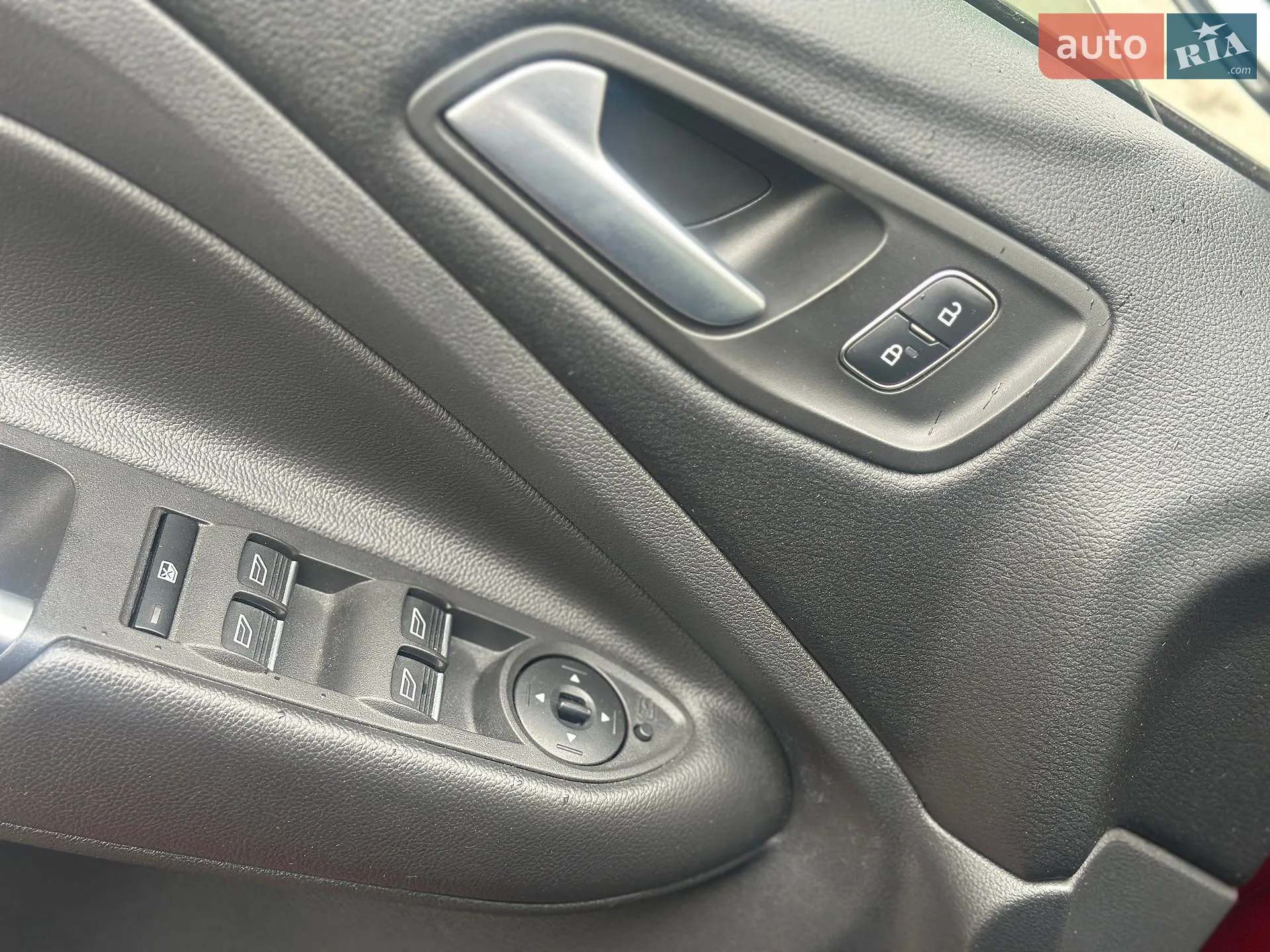 2019 Ford Kuga - мініатюра 26