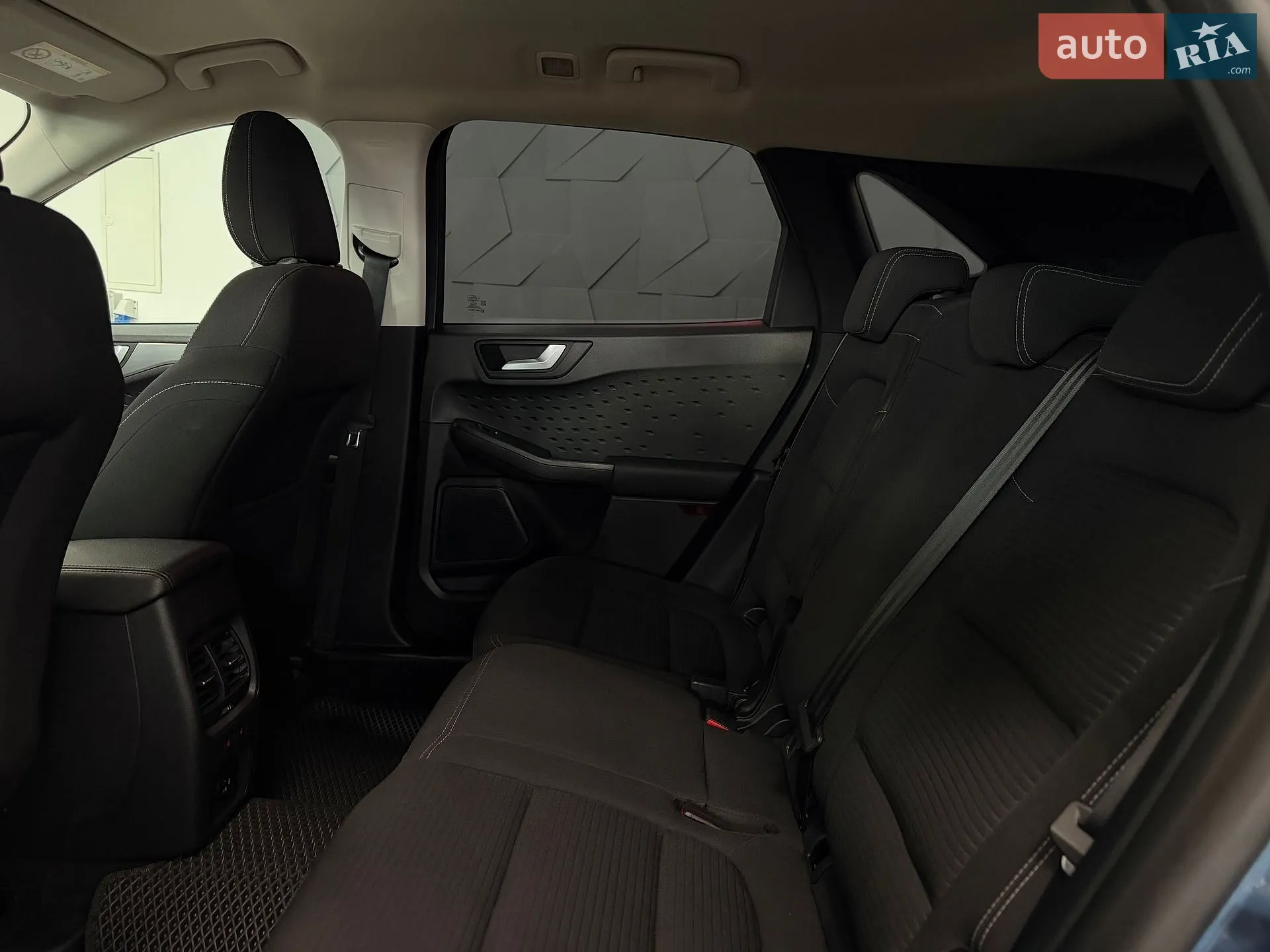 2020 Ford Kuga - мініатюра 41