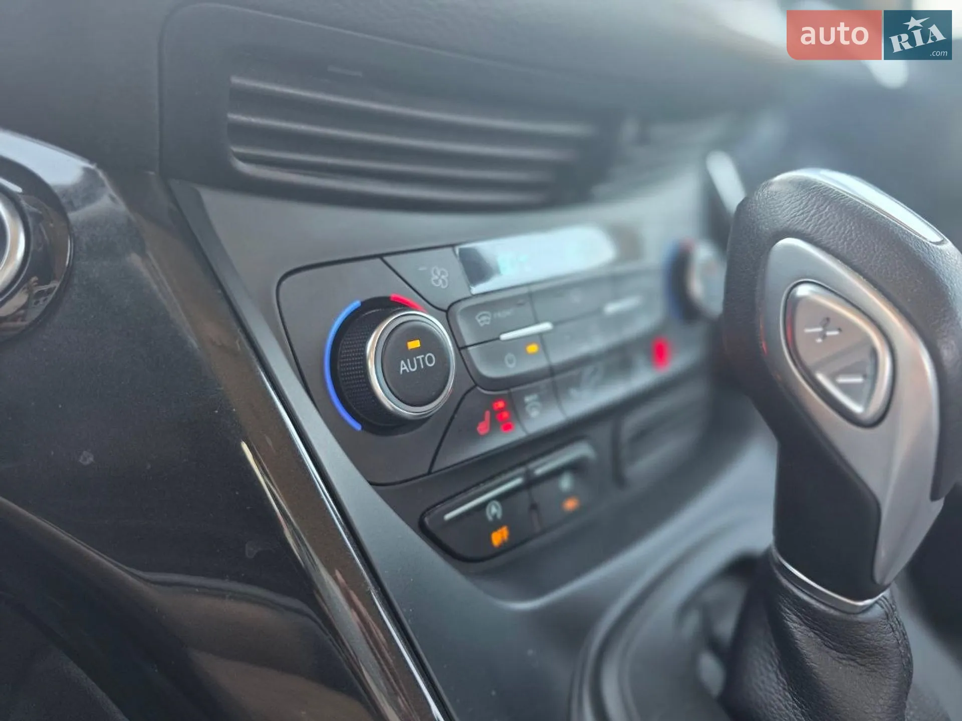 2019 Ford Kuga - мініатюра 31