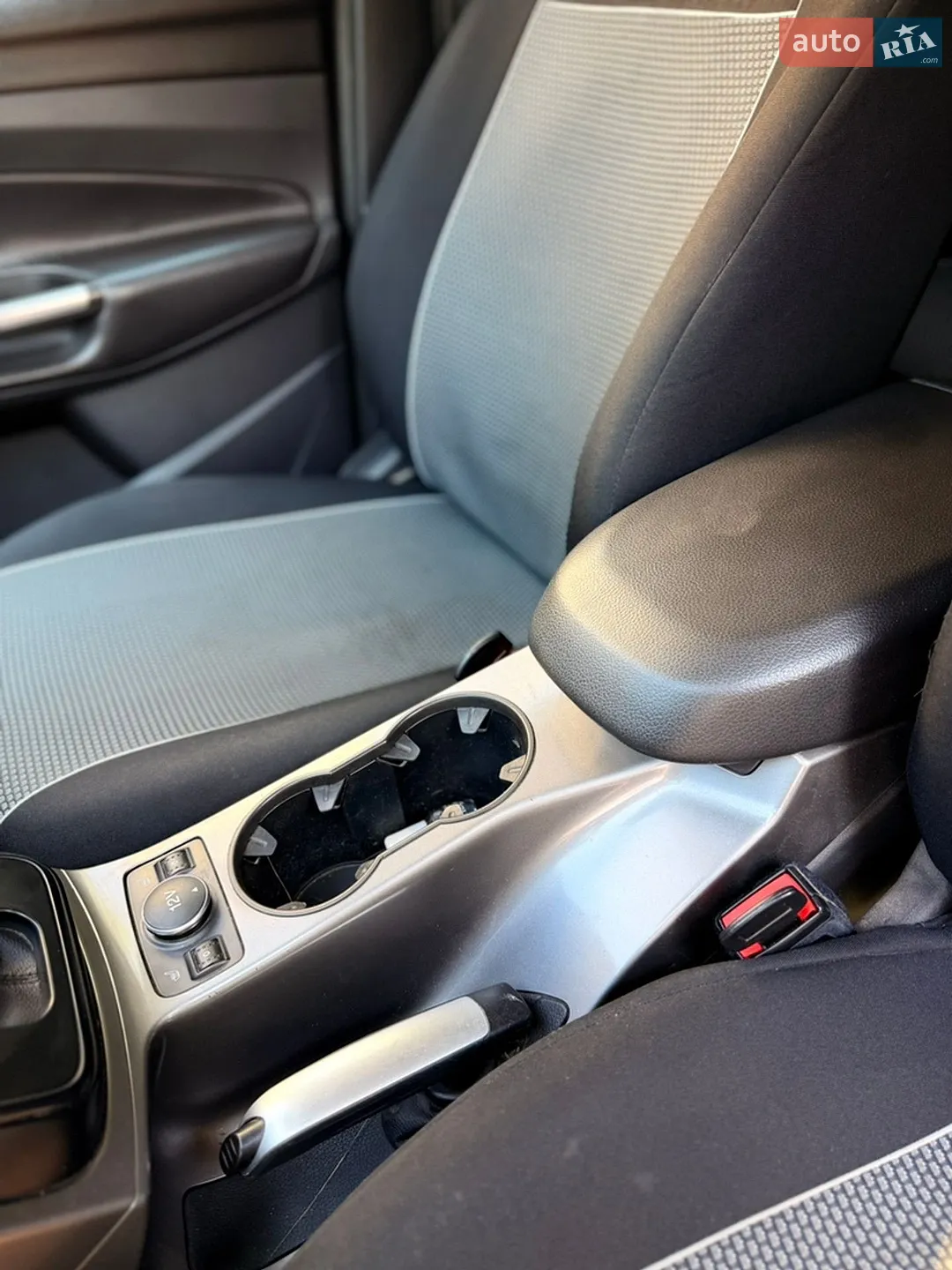 2015 Ford Kuga - мініатюра 22