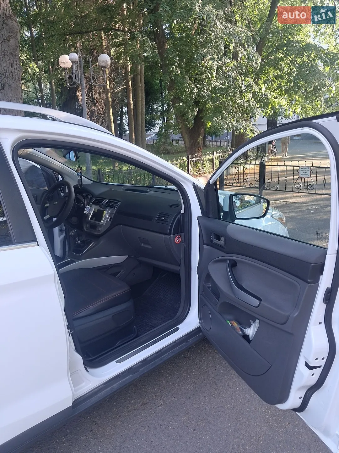 2011 Ford Kuga - мініатюра 9