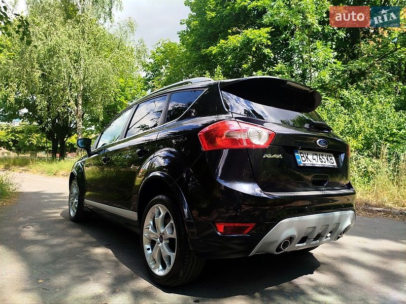 Позашляховик / Кросовер Ford Kuga 2012 в Рівному