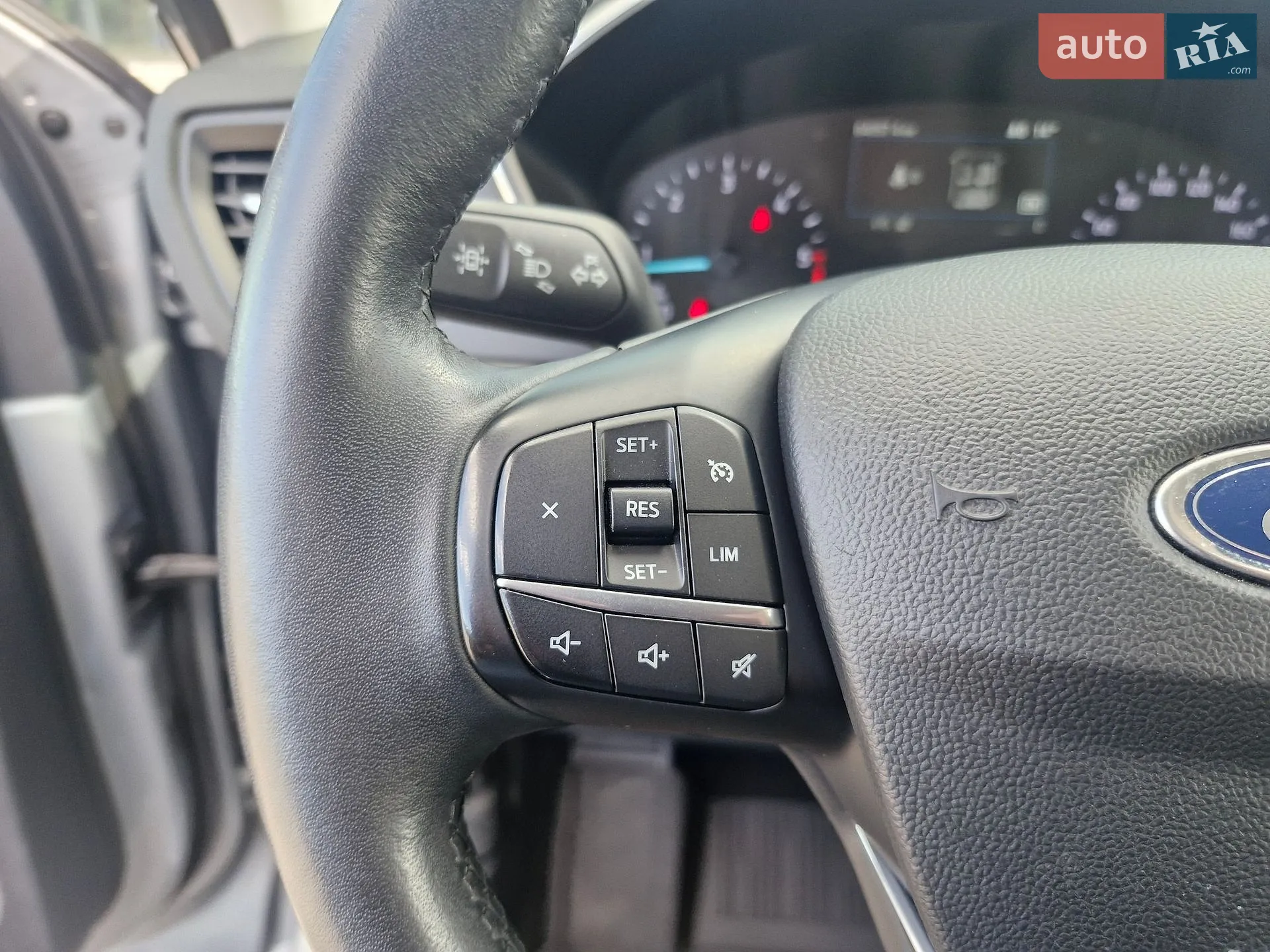 2020 Ford Kuga - мініатюра 18
