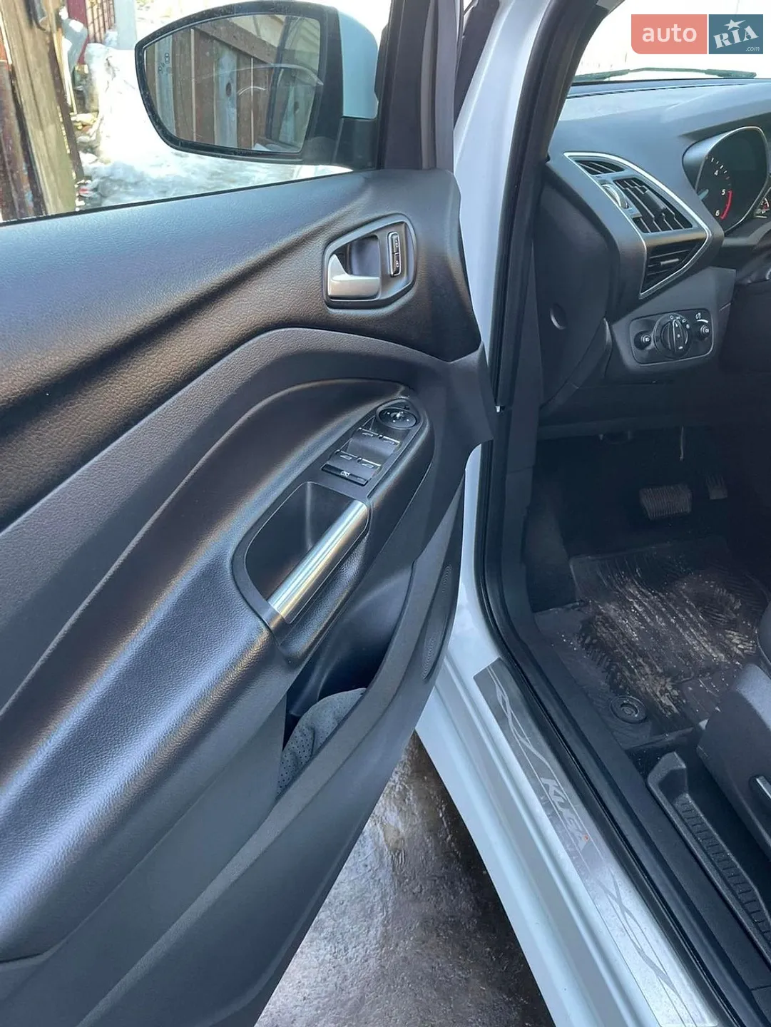 2015 Ford Kuga - мініатюра 21