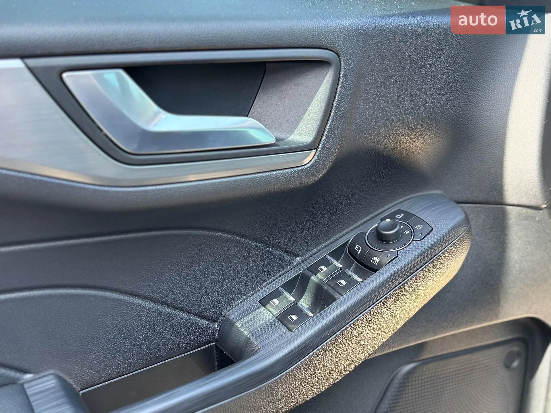 2022 Ford Kuga - мініатюра 28