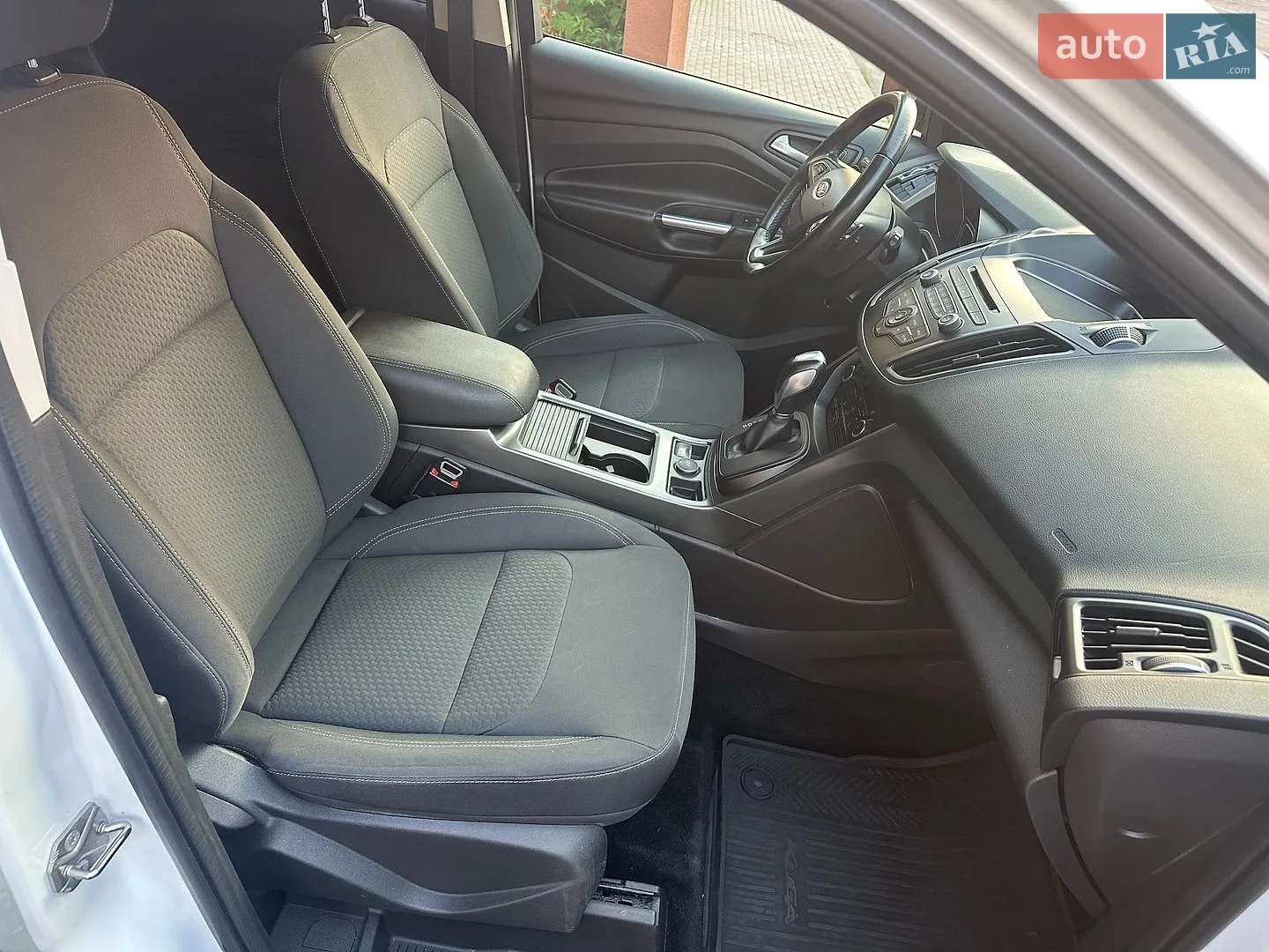 2017 Ford Kuga - мініатюра 26
