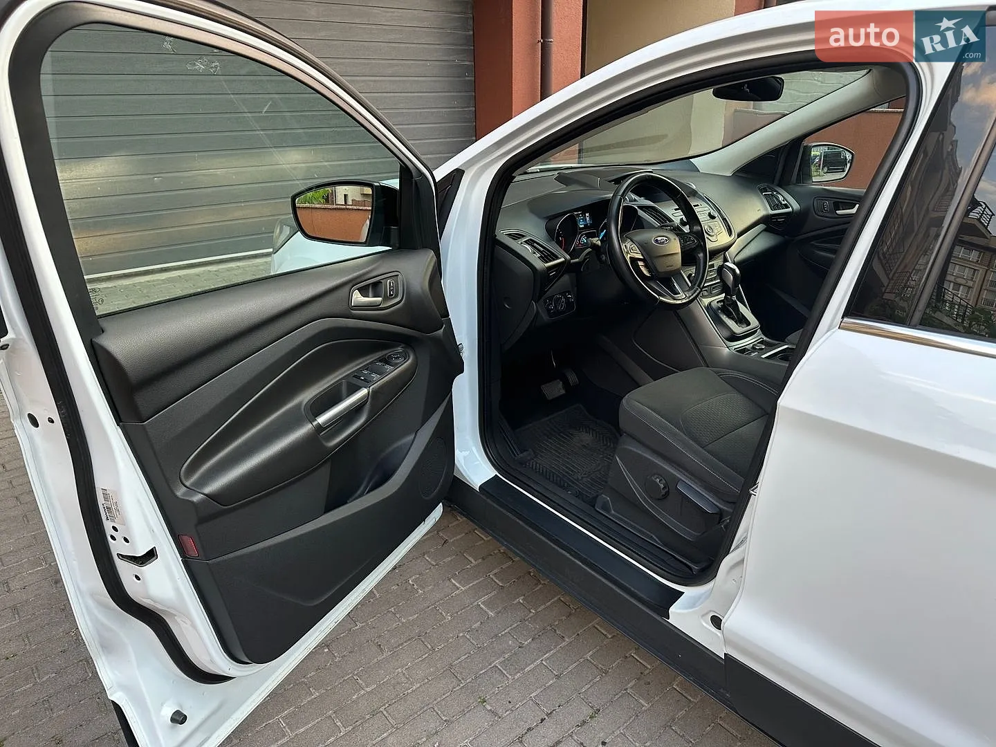 2017 Ford Kuga - мініатюра 31