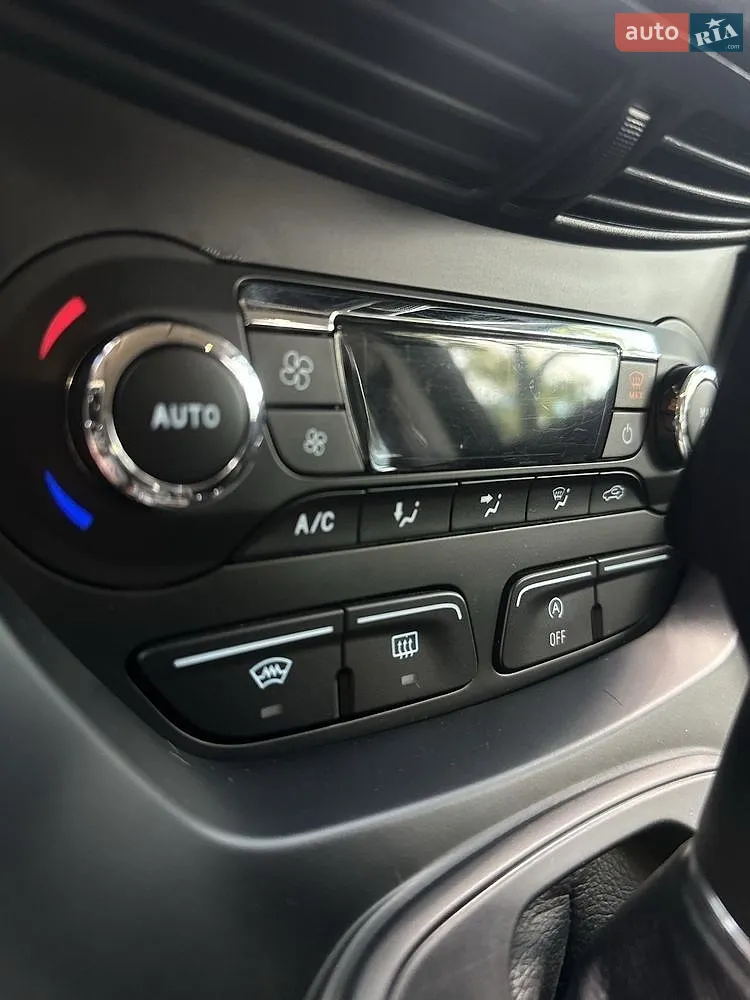 2016 Ford Kuga - мініатюра 8
