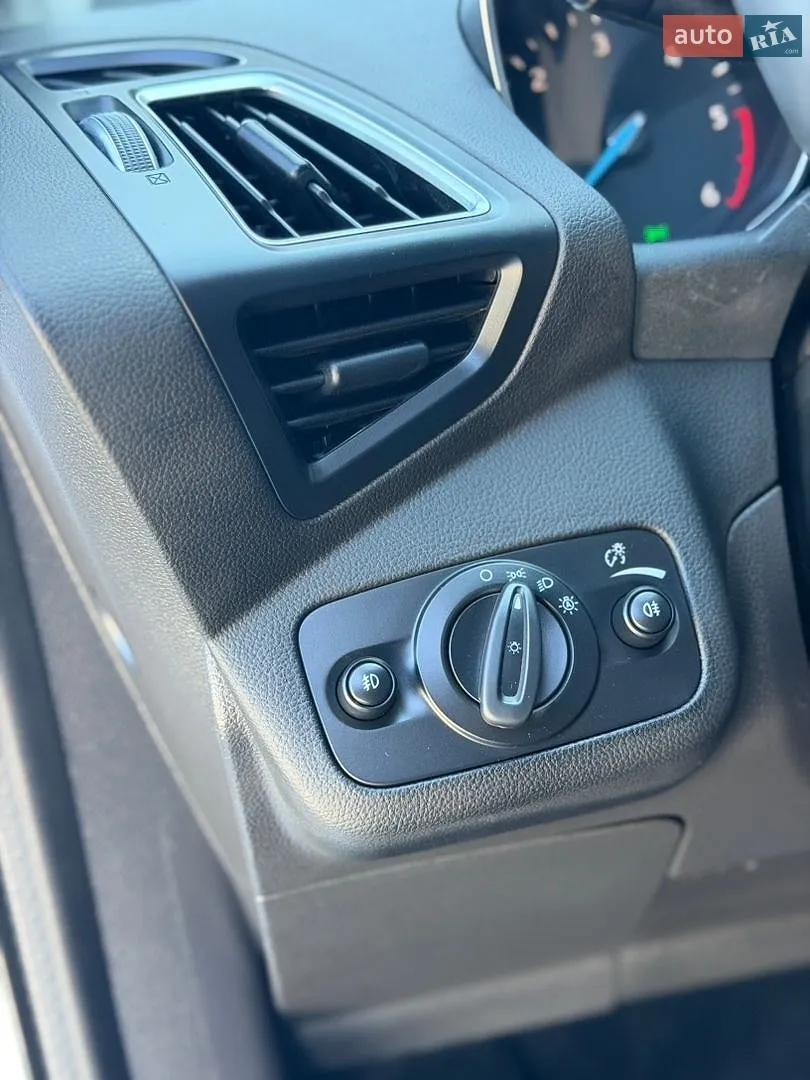 2019 Ford Kuga - мініатюра 36