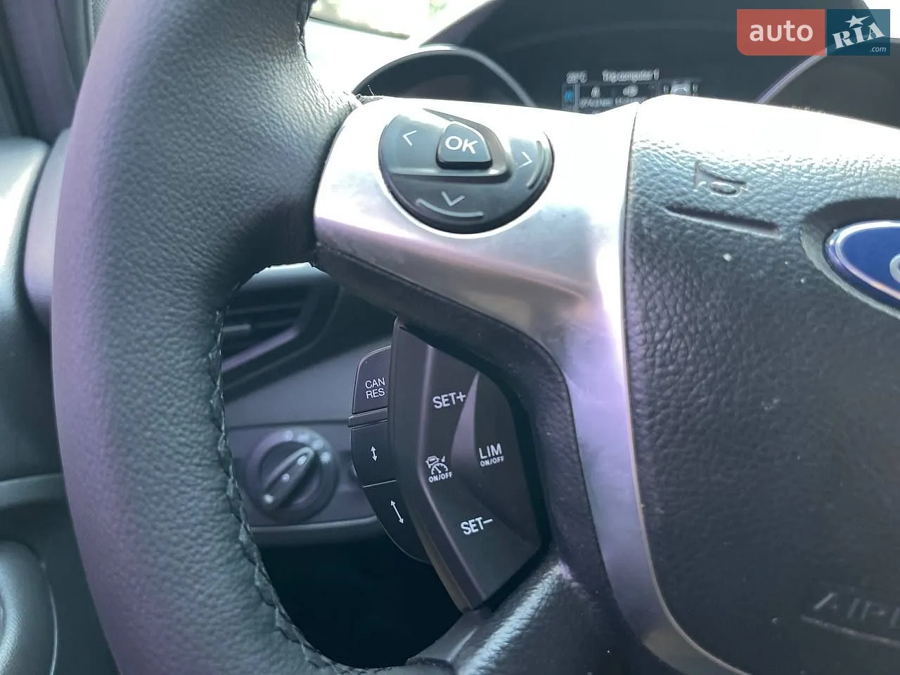 2015 Ford Kuga - мініатюра 17