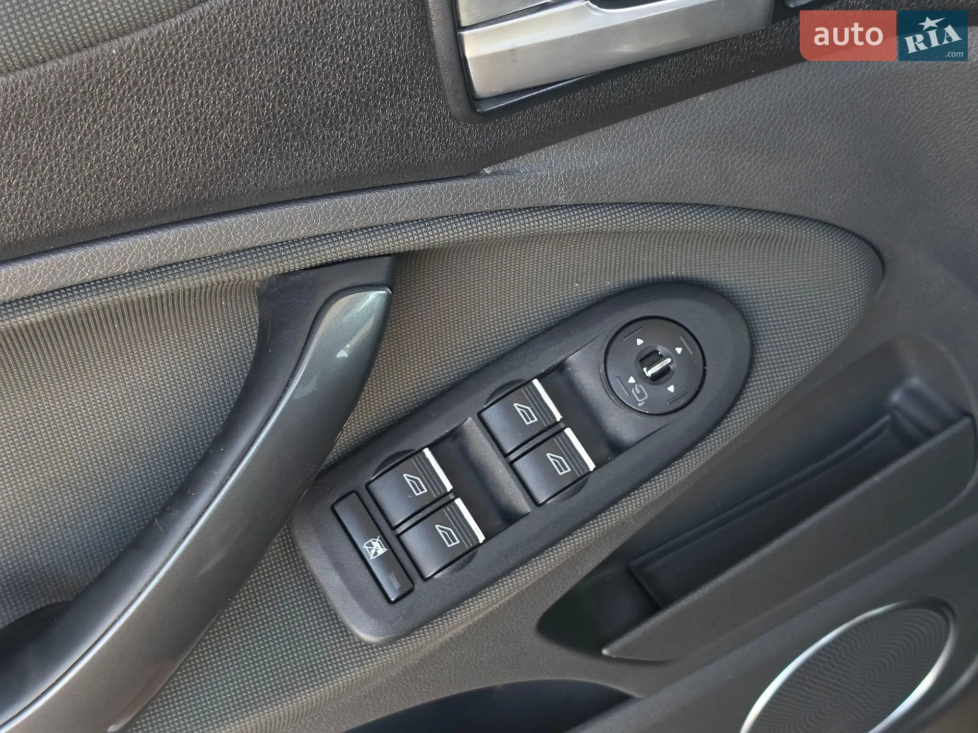 2010 Ford Kuga - мініатюра 37