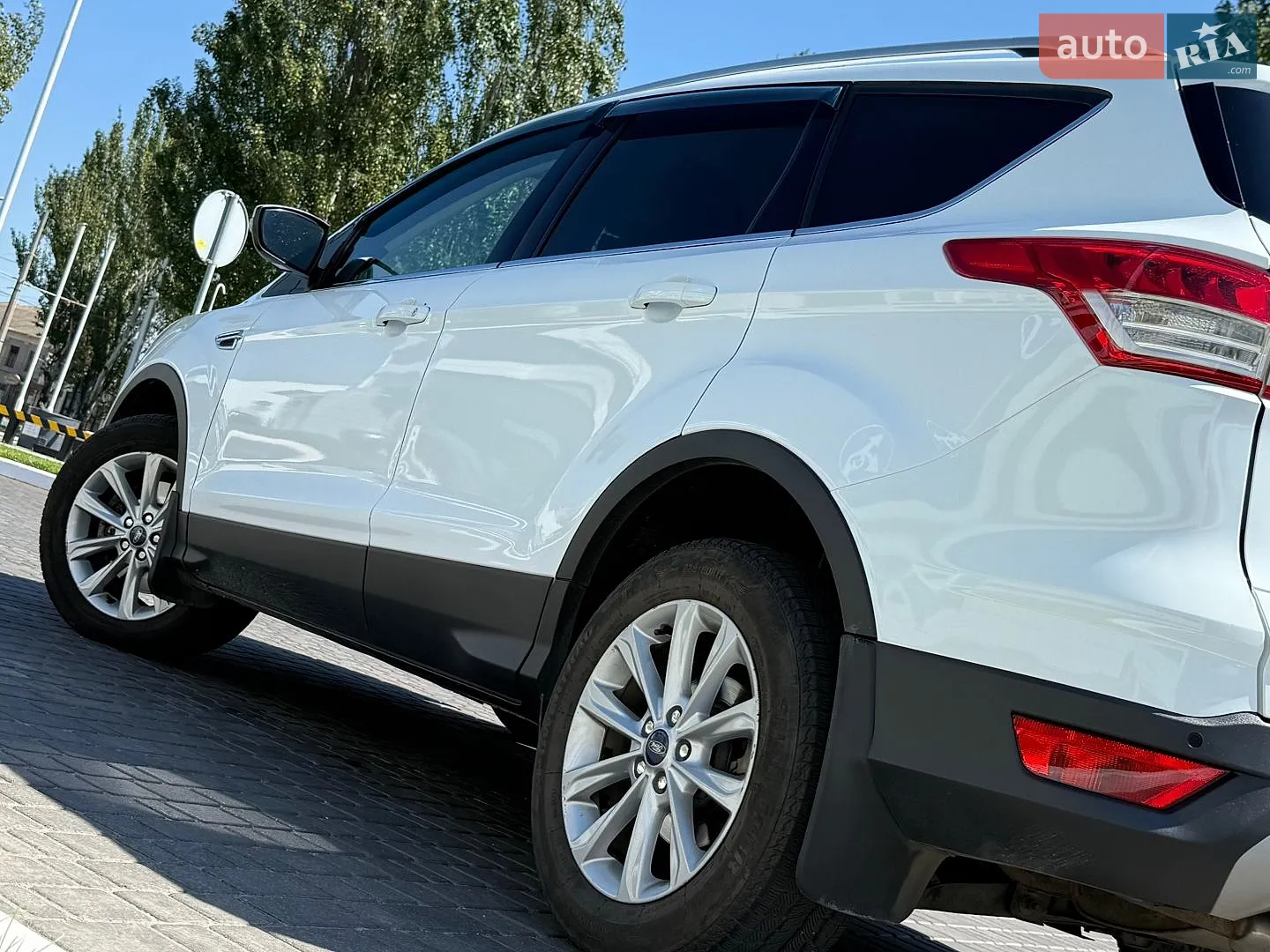 2016 Ford Kuga - мініатюра 11