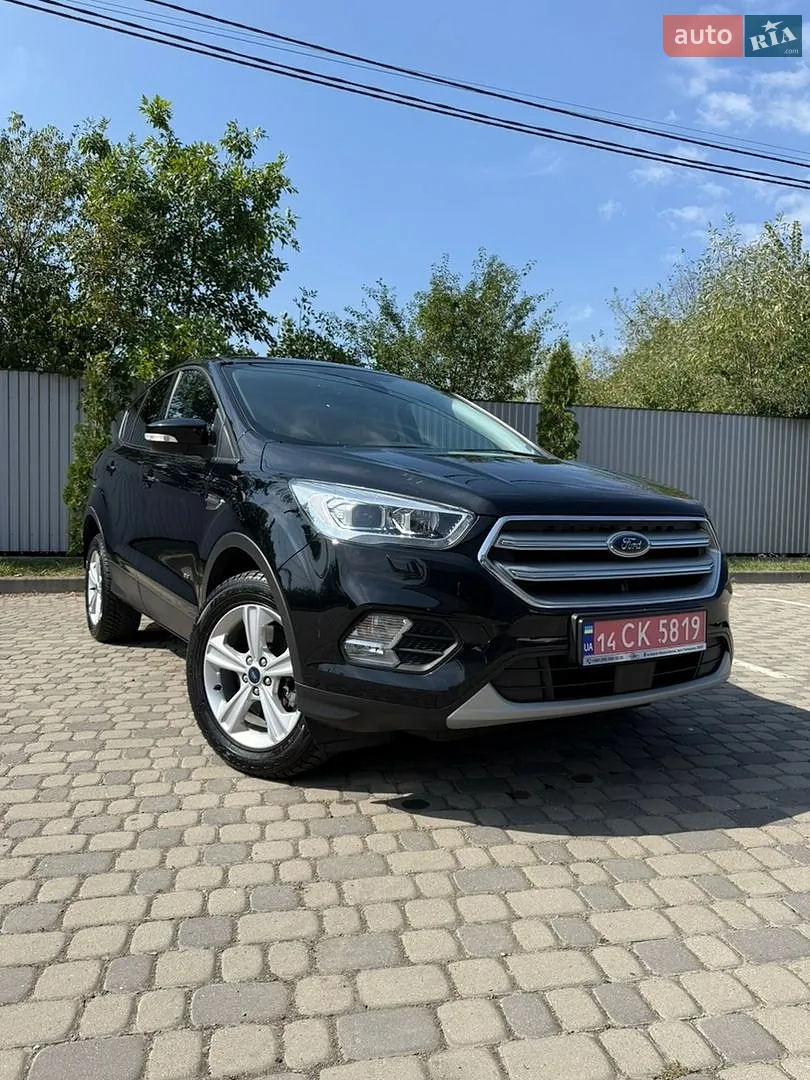 2017 Ford Kuga - фото 1