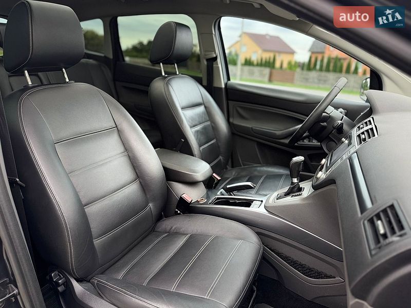 Позашляховик / Кросовер Ford Kuga 2010 в Львові