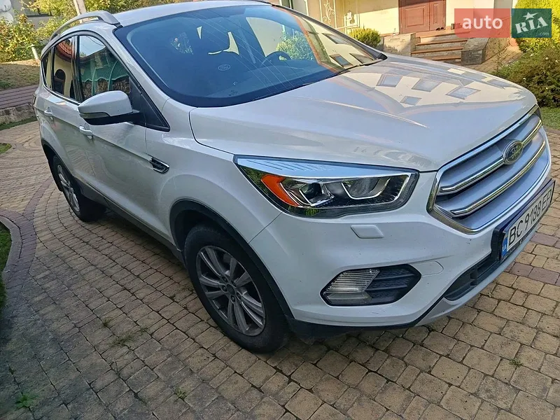 Ford Kuga 2016