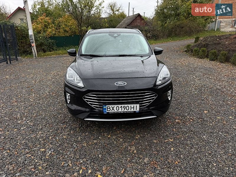 Внедорожник / Кроссовер Ford Kuga 2021 в Каменец-Подольском