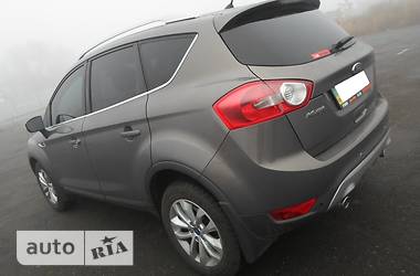 Внедорожник / Кроссовер Ford Kuga 2011 в 