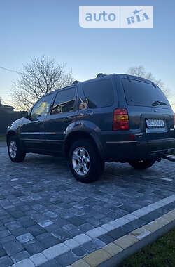 Внедорожник / Кроссовер Ford Maverick 2004 в 